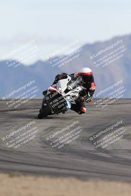 media/Nov-16-2025-Race Pace (Sun) [[8c5fa54630]]/Verified Riders/8-Turn 12 (120pm)/